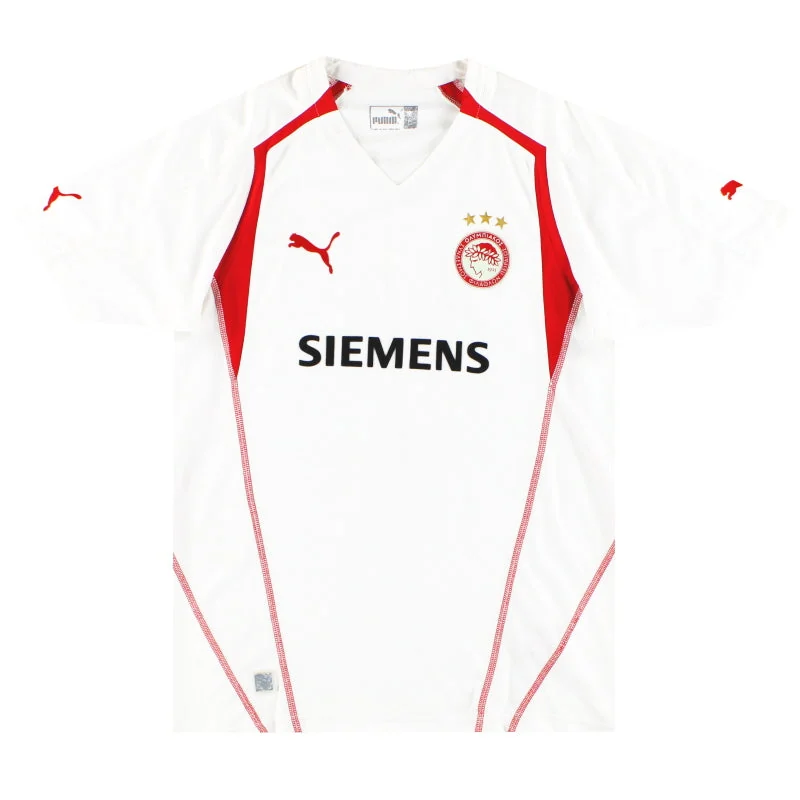 Olympiacos third · 2005/06